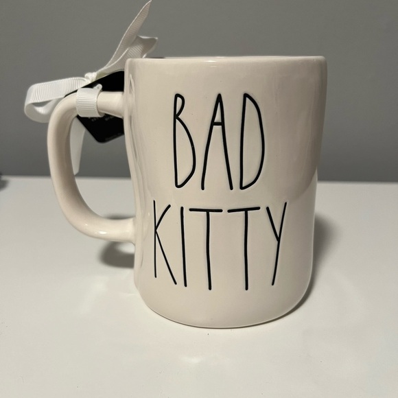 Rae Dunn villains mug bad kitty - Picture 3 of 3